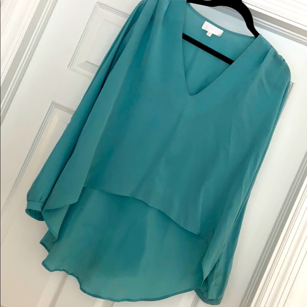 ALEXIS HI-Lo Blouse